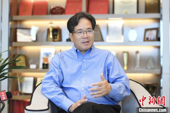 全國人大代表建議逐步禁止產(chǎn)、銷電子煙